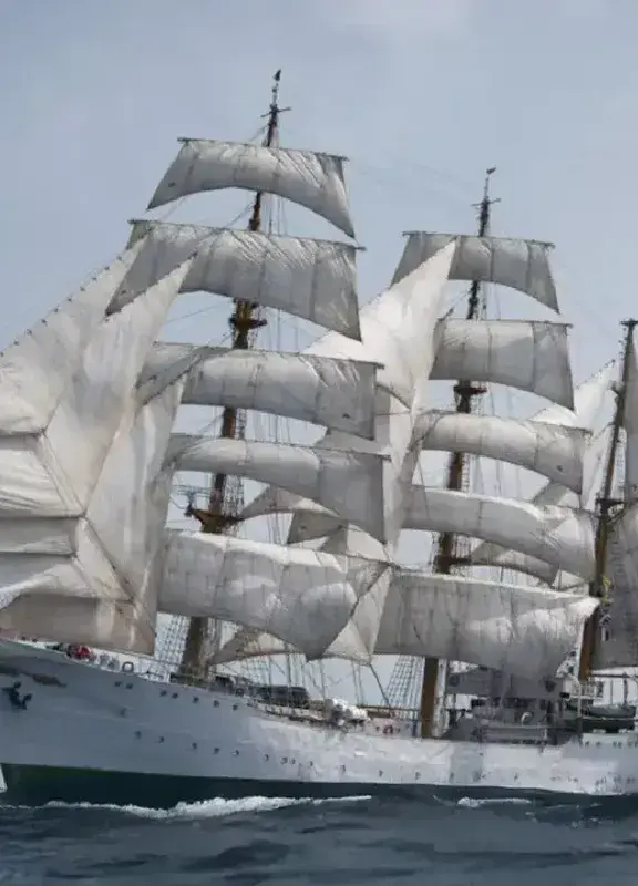 Sails of the Ship Gloria Sails of the Ship Gloria