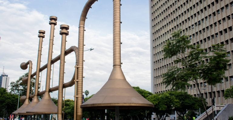 Jairo Varela Monument. By Shutterstock.