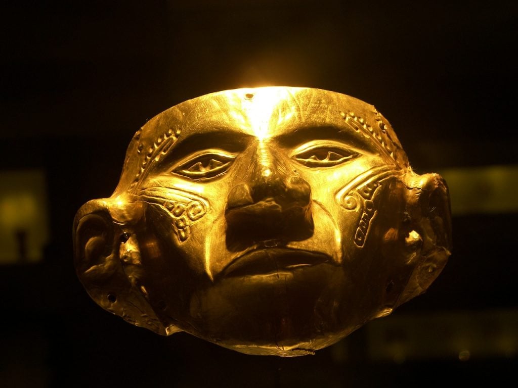 Some of the things to do in Bogotá is visit the Gold Museum | Colombia Country Brand