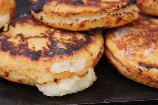 Colombian food, arepa, cheese
