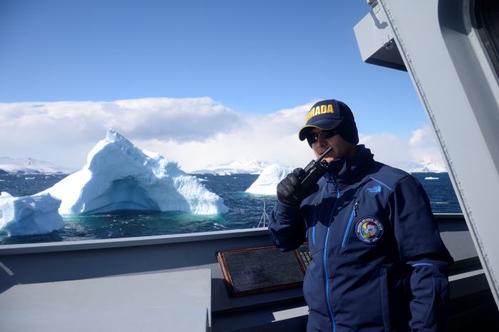 Expedición colombiana en la Antártica. Foto cortesía Armada Nacional