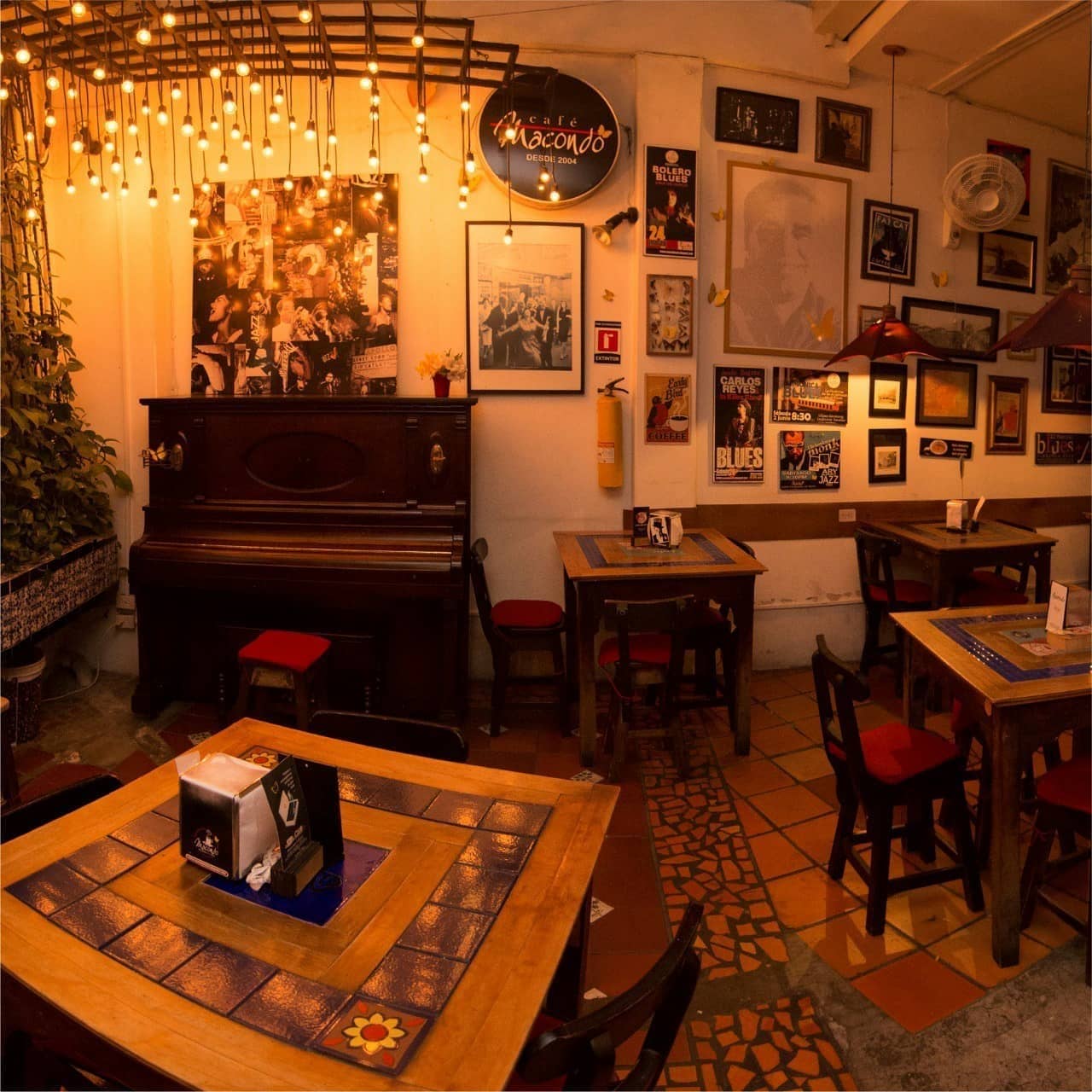 Macondo Postres y Café.