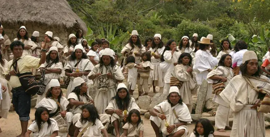 Comunidad indigena de colombia en la sierra nevada de santa marta