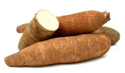 Yuca o tubérculo de la región caribe, plaza de mercado, comida típica del caribe