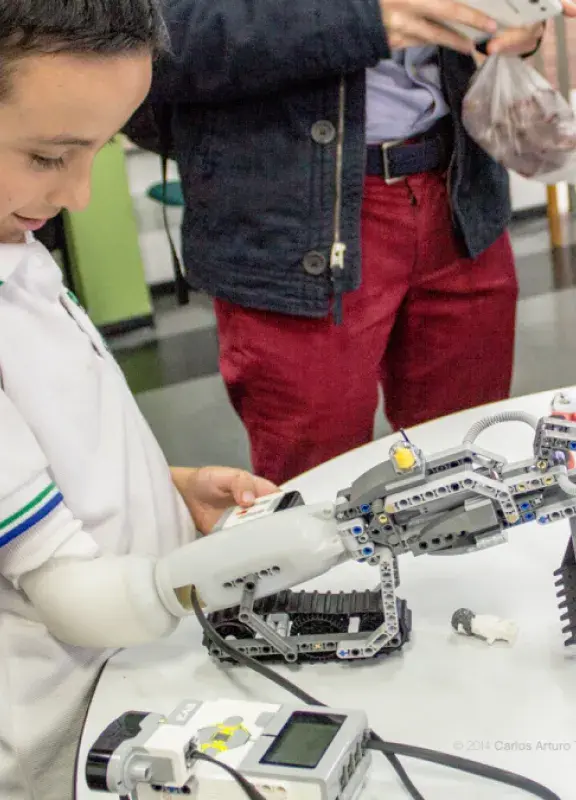 Lego protheses for kids Lego protheses for kids