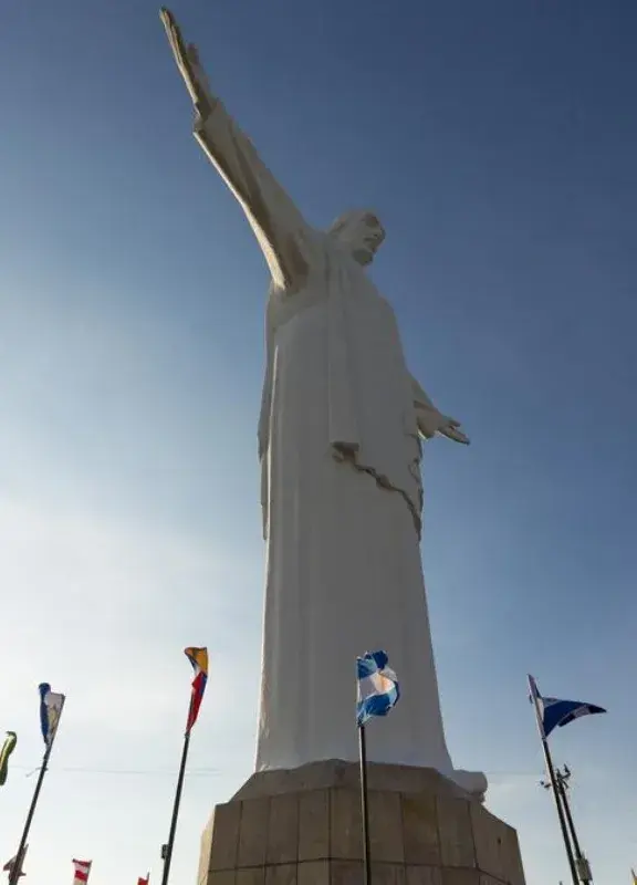 Monumento Cristo Rey Monumento Cristo Rey