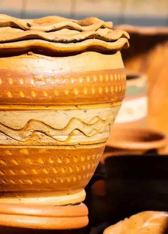 Cerámica tradicional en Ráquira Colombia, ciudad de ollas Cerámica tradicional en Ráquira Colombia, ciudad de ollas