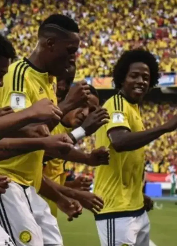 Selección Colombia celebrando gol Selección Colombia celebrando gol