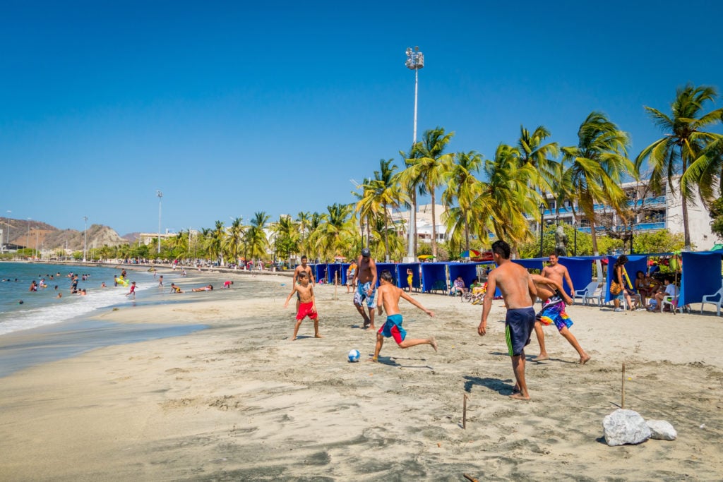  Deportes recreativos en las playas del caribe