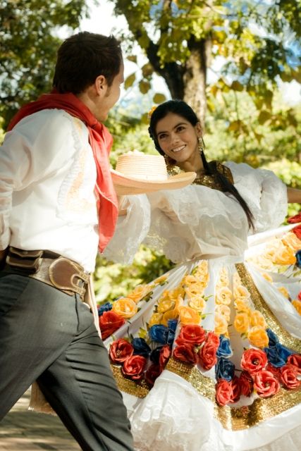 Sanjuanero, bailes típicos de Colombia, traje típico sanjuanero, el pais mas acogedor del mundo