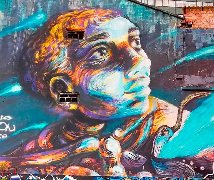 Graffiti del artista urbano DJLU en el centro de Bogotá