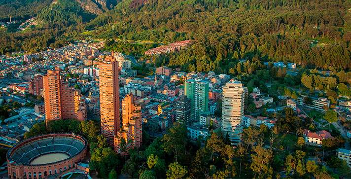 Vista panorámica del barrio La Macarena, en el centro cultural de Bogotá | Marca País Colombia