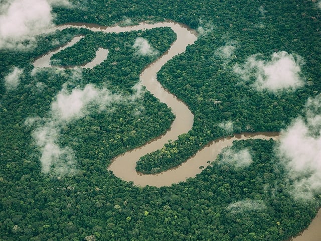 Río Amazonas, el río más largo y caudaloso del mundo.