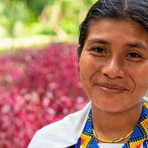 Mujer Indígena Colombiana de la Sierra Nevada de Santa Marta.