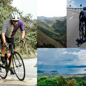 Ciclistas suben por los altos de Colombia