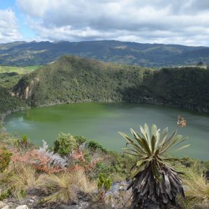 Laguna del Cacique Guatavita desde uno de los miradores de la reserva. Fotografía de Carlos Candi